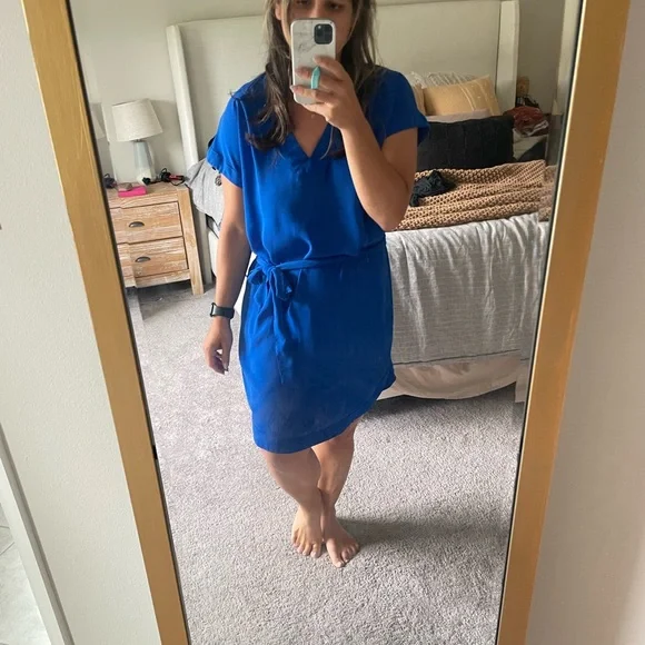 blue dress h and m Ladies - White/Floral Strappy Midi - Size: XXL eye fastener at the back Ladies - Blue Embroidered strappy